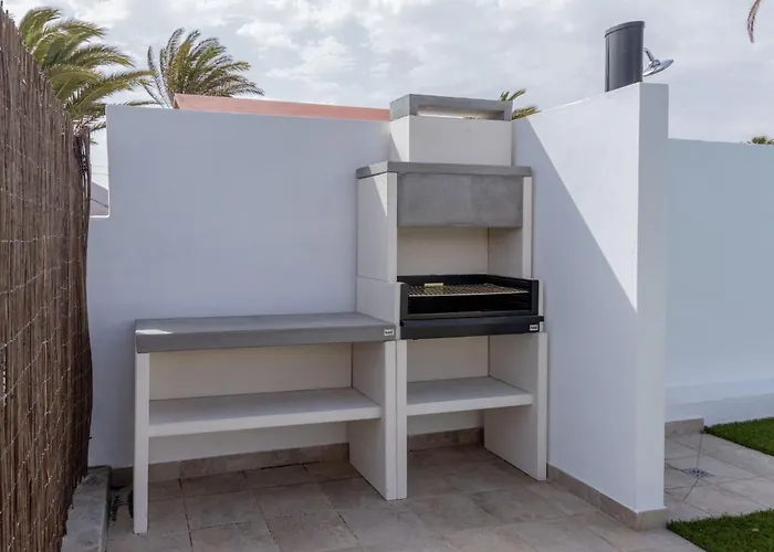 펜션 Modernes Und Helles Direkt Am Meer- Mit Zwei Grossen Terrassen- Garte By Interhome *