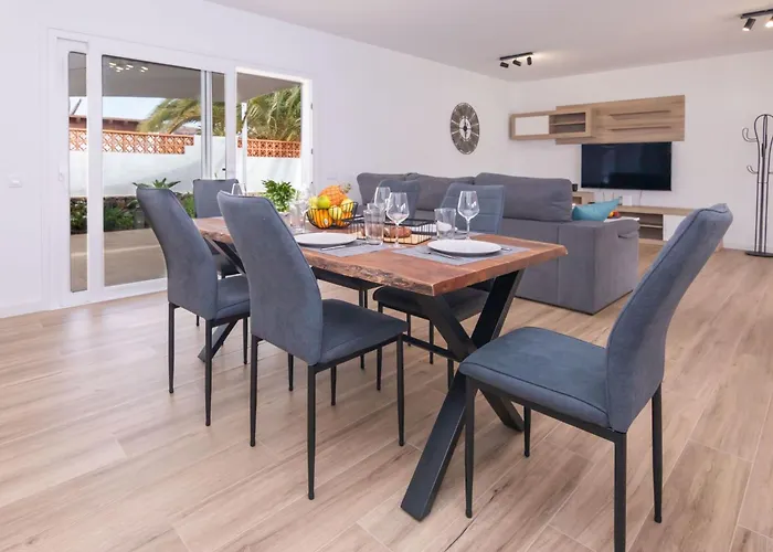 Modernes Und Helles Direkt Am Meer- Mit Zwei Grossen Terrassen- Garte By Interhome 펜션