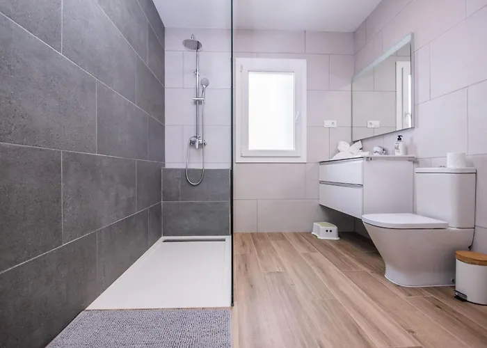 بيت للعطل Modernes Und Helles Direkt Am Meer- Mit Zwei Grossen Terrassen- Garte By Interhome *