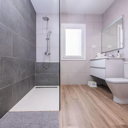 Σπίτι διακοπών Modernes Und Helles Direkt Am Meer- Mit Zwei Grossen Terrassen- Garte By Interhome *