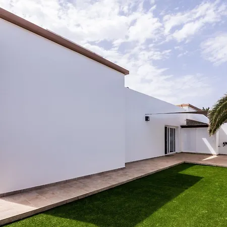 Σπίτι διακοπών Modernes Und Helles Direkt Am Meer- Mit Zwei Grossen Terrassen- Garte By Interhome